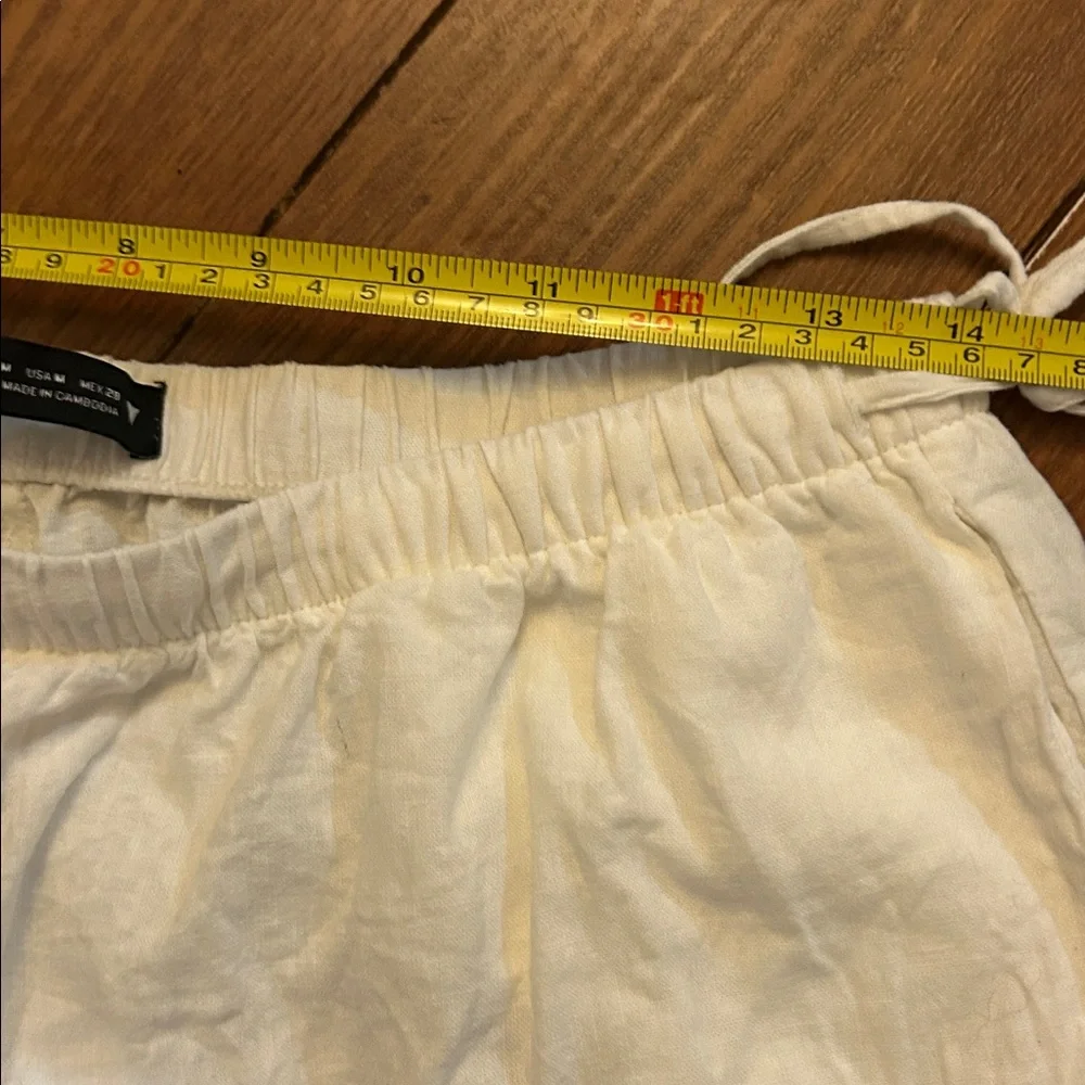 Zara women’s white linen pants